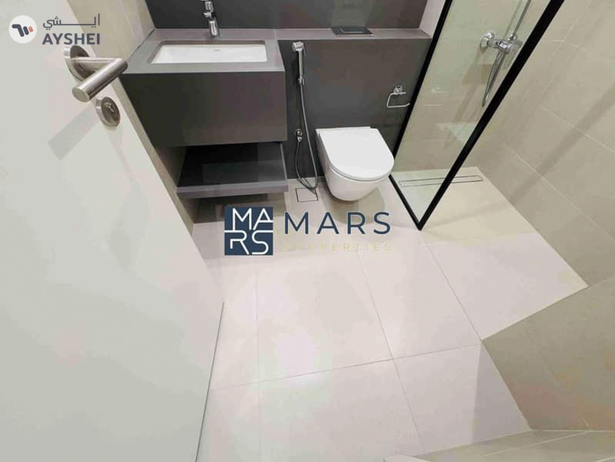 Brand New Luxury 3badroom corner unit available for rent:160k-5-5