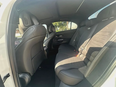 Mercedes-Benz C-Class-13