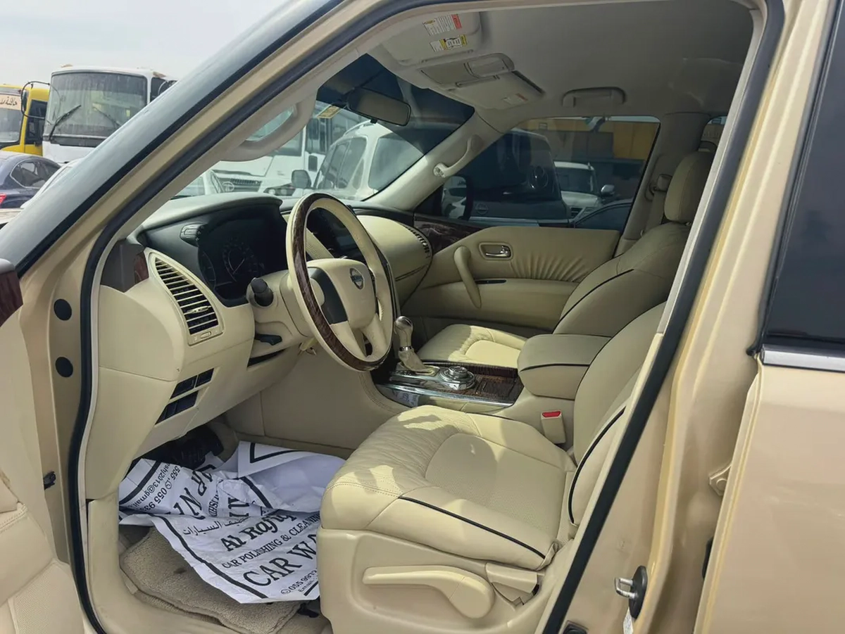 Nissan patrol 2016 look 2020 gold color GacC calen car
