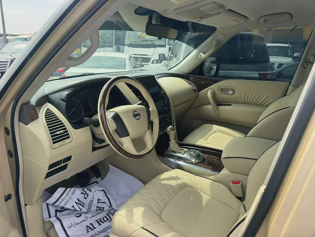 Nissan patrol 2016 look 2020 gold color GacC calen car