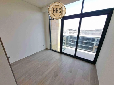 Spacious Layout • Chiller Free • High Floor • Pool View-1