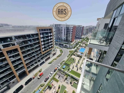 Spacious Layout • Chiller Free • High Floor • Pool View-2