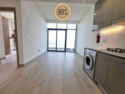 Spacious Layout • Chiller Free • High Floor • Pool View-7
