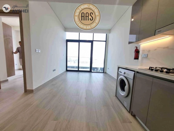 Spacious Layout • Chiller Free • High Floor • Pool View