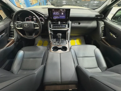 Toyota Land Cruiser GXR 2023 MODEL - GCC Specification-13