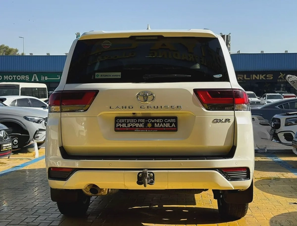 Toyota Land Cruiser GXR 2023 MODEL - GCC Specification