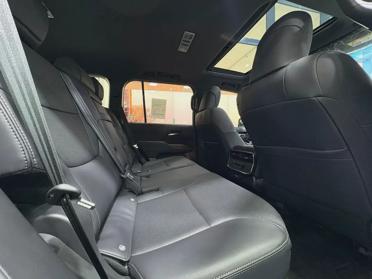 Toyota Land Cruiser GXR 2023 MODEL - GCC Specification-11-11