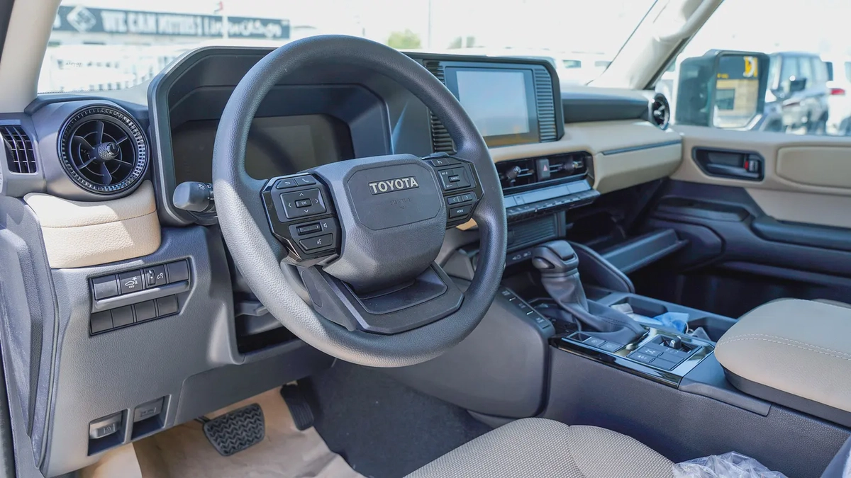 Toyota Prado TXL basic  2025 GCC Specs-8-8