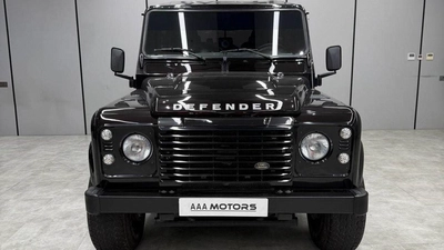 Land Rover Defender Final Edition Pick Up | Manual Transmission | Full Service History-4