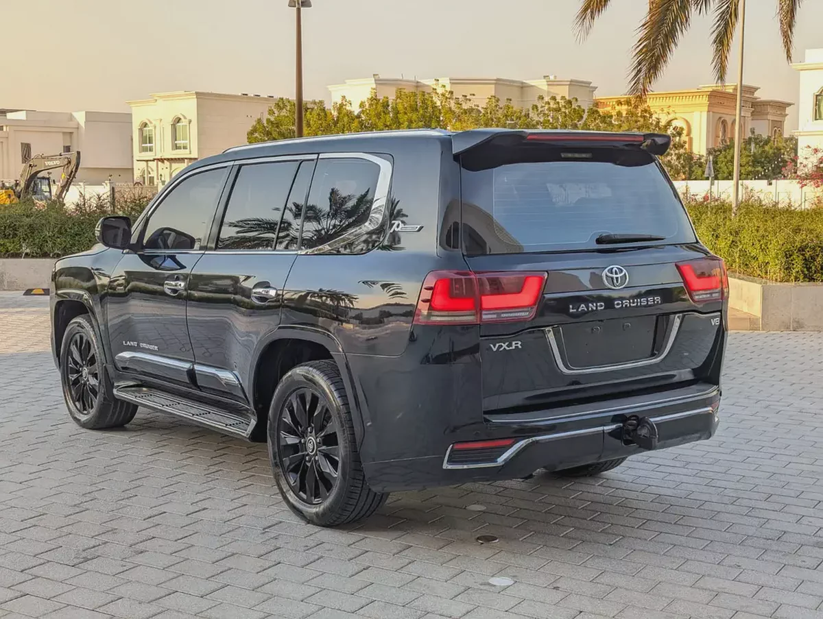 TOYOTA LAND CRUISER 2008 FACELIFTED 2025 VXR V8 FULL OPTION GCC IN EXCELLENT CONDITION-14-14