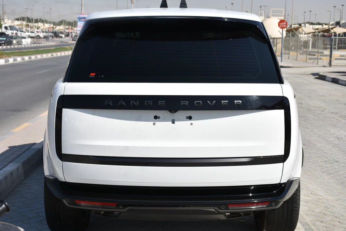 RANGE ROVER AUTOBIOGRAPHY 2025 | WHITE-19-19
