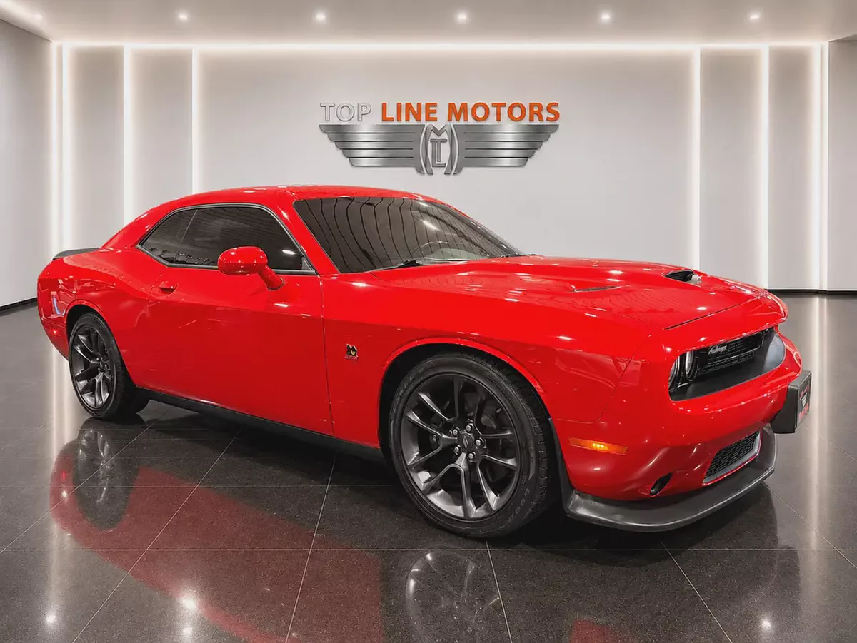 DODGE CHALLENGER 6.4L,SRT SCAT PACK, MANUAL GEAR,, EXCELLENT CONDITION-1-1