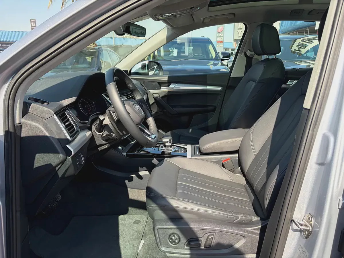 2024. Audi Q5. Gcc only 9000km-8-8