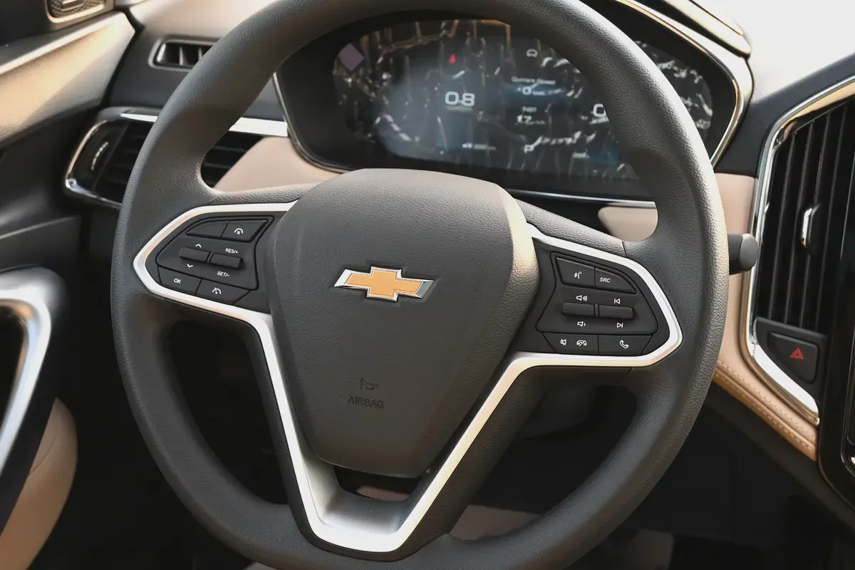Chevrolet Captiva Premier 1.5L FWD - 2025 - ضمان الوكيل-5-5