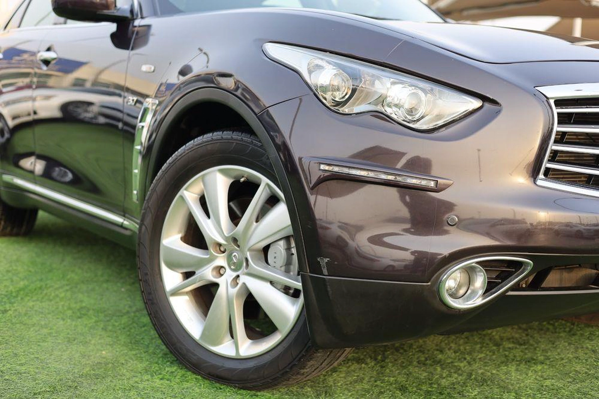 Used Infiniti QX70 3.7L Excellence 2016-7-7