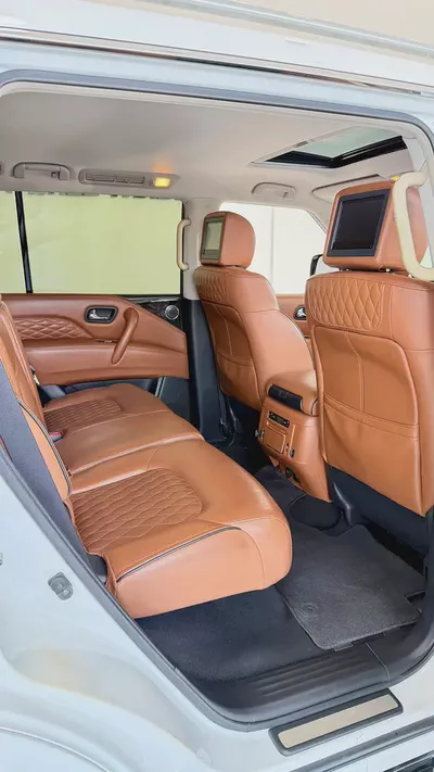 Infiniti QX80 Luxury 2020 GCC Specs | Well Maintained-10