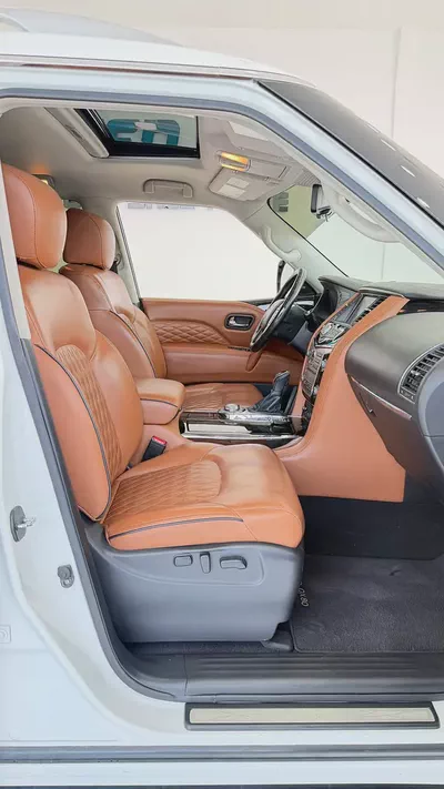 Infiniti QX80 Luxury 2020 GCC Specs | Well Maintained-1