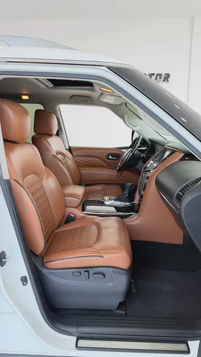 Infiniti QX80 Luxury 2020 GCC Specs | Well Maintained-8