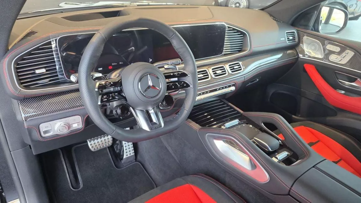 Mercedes Benz GLE53 AMG COUPE 4MATIC+ With Carbon Under Agency Warranty 2026 GCC-10-0