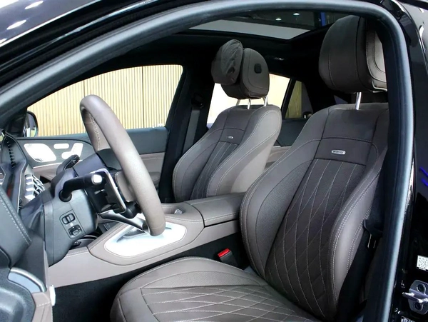 2025 Mercedes-Benz GLE 53 AMG 4Matic Plus - Like New!