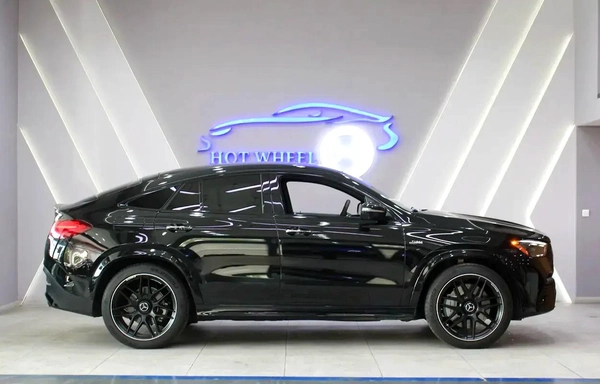 2025 Mercedes-Benz GLE 53 AMG 4Matic Plus - Like New!