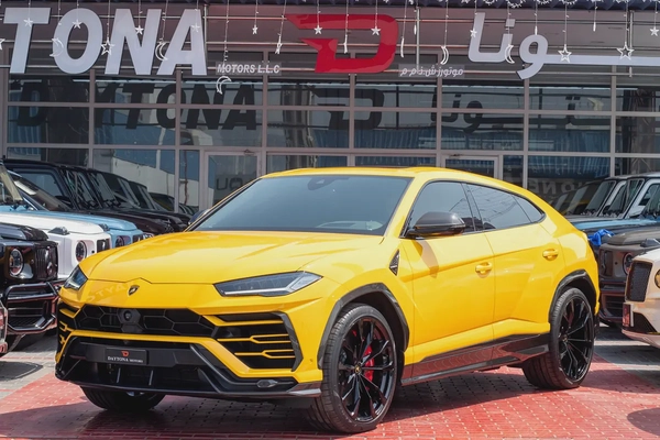 Lamborghini Urus  | 2021 | 13,500Km | Under warranty
