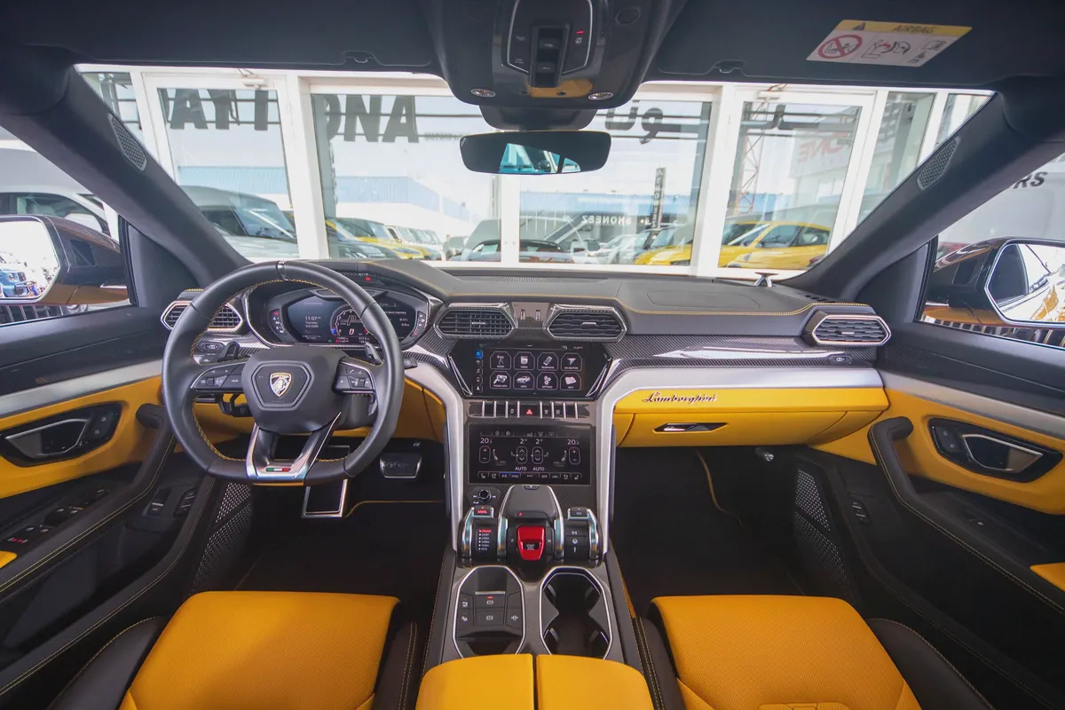 Lamborghini Urus  | 2021 | 13,500Km | Under warranty-10-10