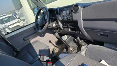 TOYOTA LAND CRUISER 79 LX 4.0L V6 P MT 2026 – FULL OPTION-7