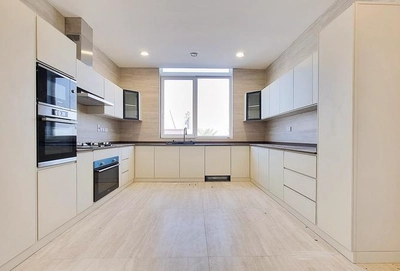 VILLA FOR RENT IN MUSHRAIF, MIRDIF-1