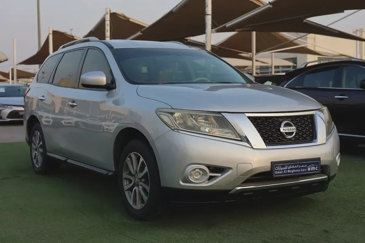 Used Nissan Pathfinder 3.5L S 4WD 2015-5-5