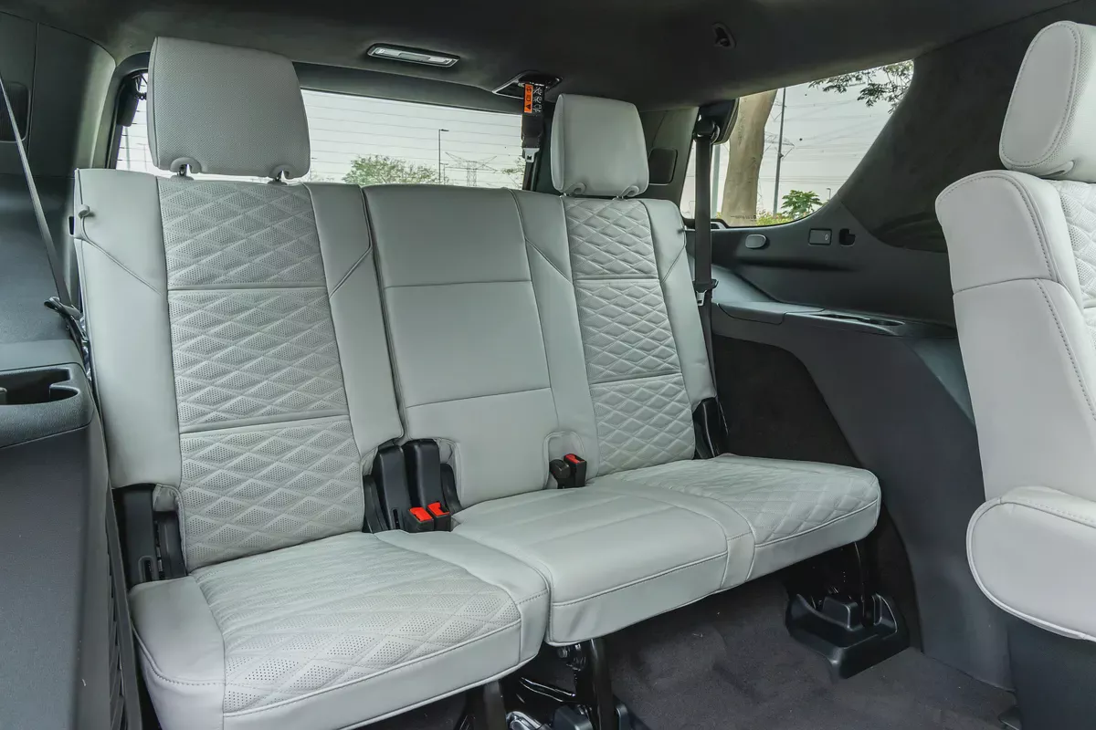Cadillac Escalade Sport Platinum - 2025 Brand New (Export)-10-10