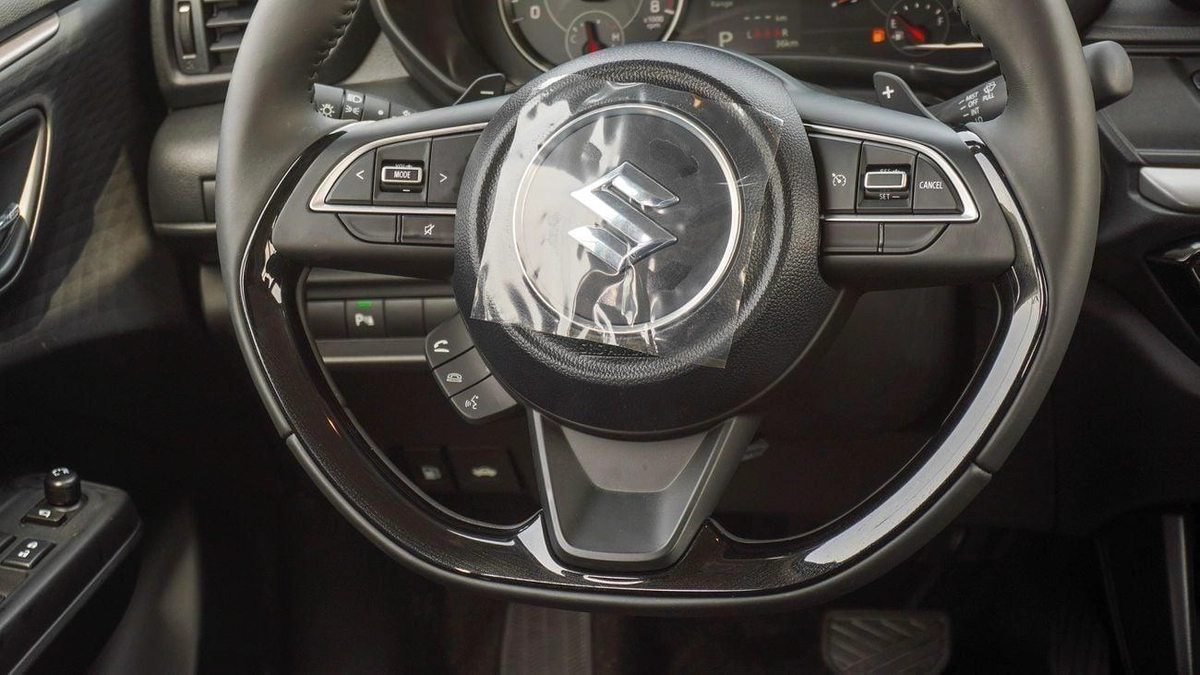 Suzuki Swift Brand New Suzuki Swift 2026 1.2L FWD Petrol |White/Black |N-SWI12- P-26 |FOR EXPORT-5-5