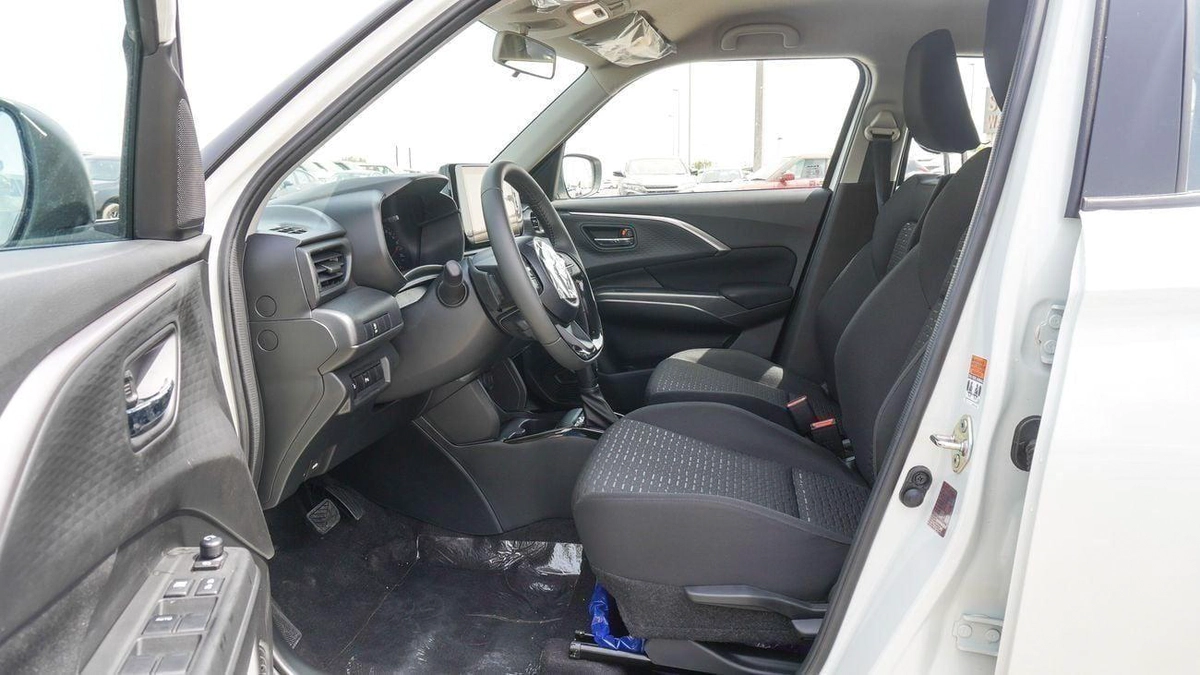 Suzuki Swift Brand New Suzuki Swift 2026 1.2L FWD Petrol |White/Black |N-SWI12- P-26 |FOR EXPORT-15-15