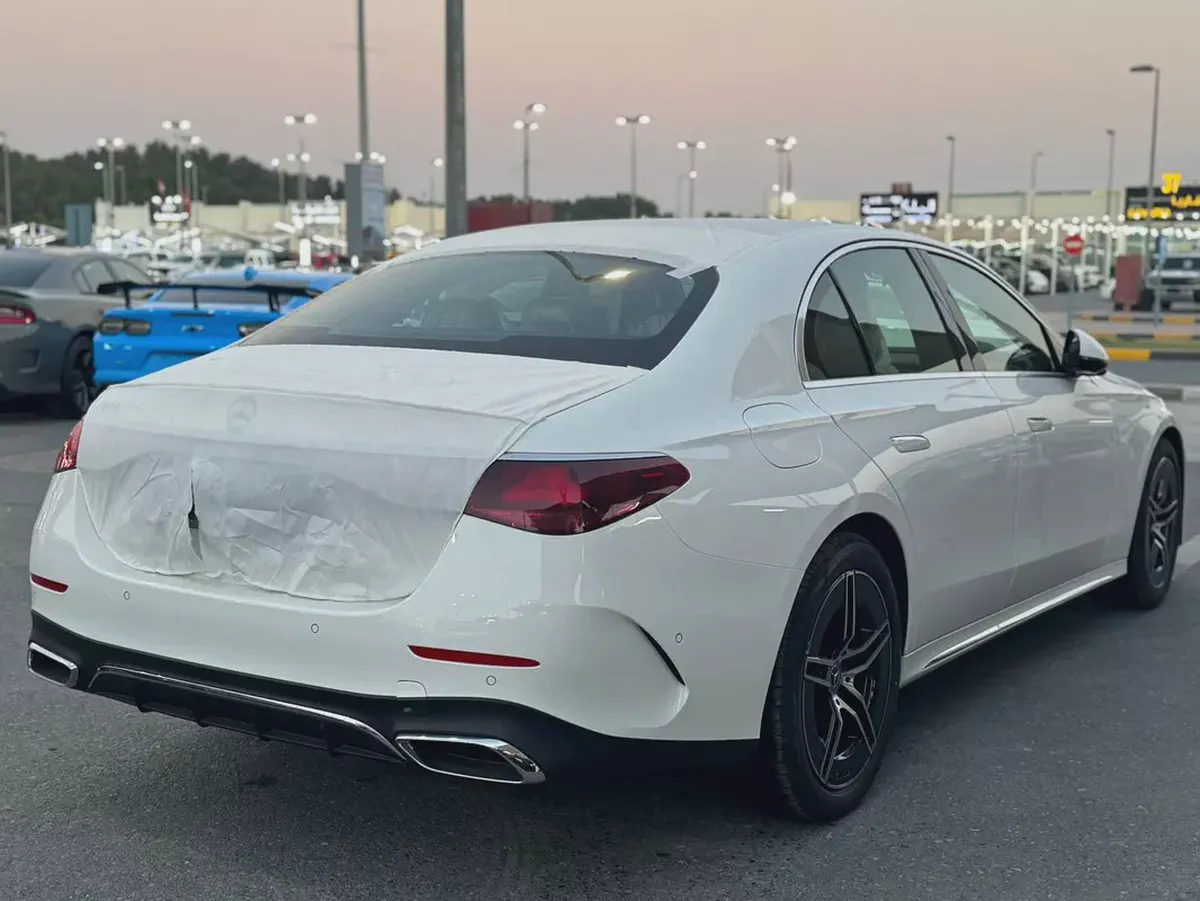 Mercedes-Benz E-Class E 200 2026 Korean Specs-3-3
