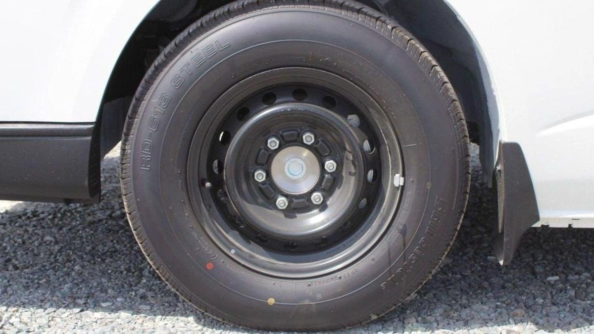 Toyota Hiace Toyota Hiace 2.5L High Roof Diesel old ship 2025-17-0
