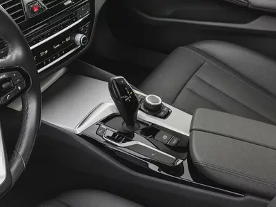 AED 1,123 EMI P.M | BMW | 520I | EXCLUSIVE| GCC | 2.0L I4 | 2020| FSH | 0% DOWNPAYMENT-10