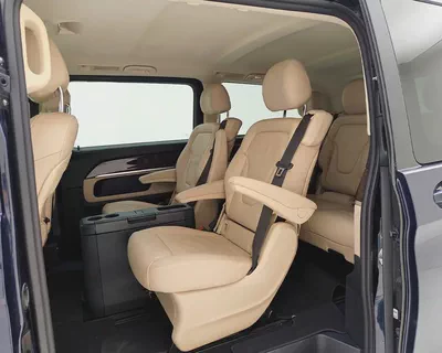 Mercedes-Benz V250 Avantgarde 2017 | GCC Specs | AED 2,302 / Monthly-11