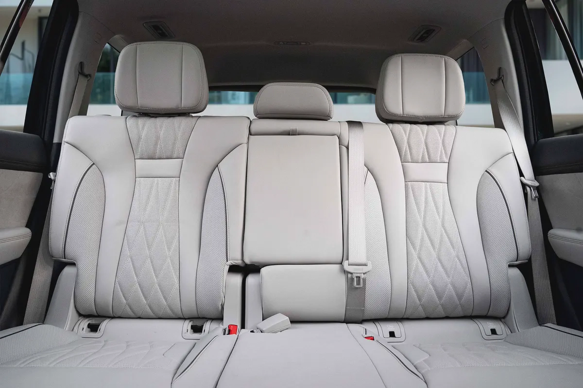 2,448 P.M |  GS8 GX Traveller | 0% Downpayment | GAC warranty!-11-11