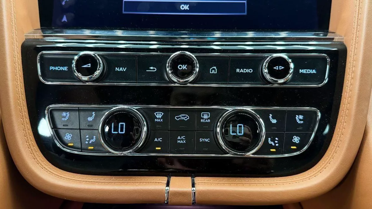 Bentley Bentayga ONYX S 4.0T - Bentley Bentayga 2022-6-0