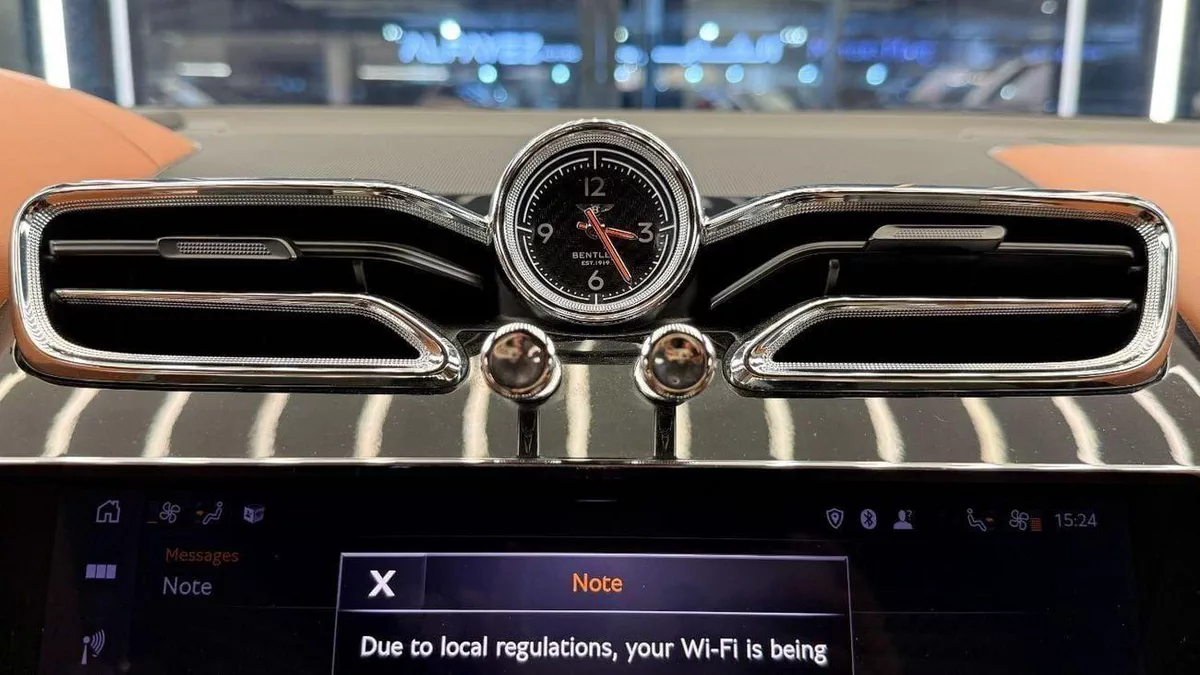 Bentley Bentayga ONYX S 4.0T - Bentley Bentayga 2022-8-0