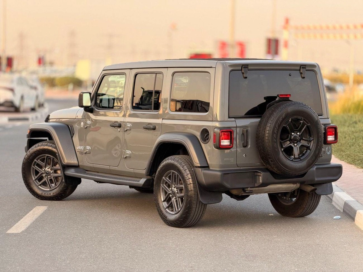 Jeep Wrangler Unlimited SPORT full option automatic Roof-3-3