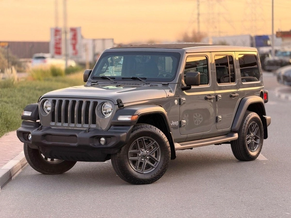 Jeep Wrangler Unlimited SPORT full option automatic Roof