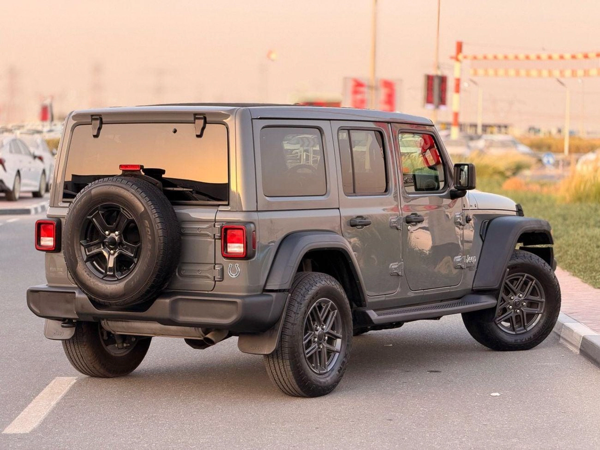 Jeep Wrangler Unlimited SPORT full option automatic Roof-11-11