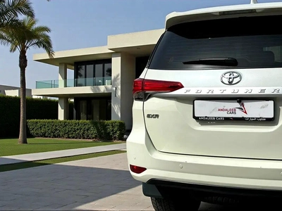 AED 1,380 P.M | 0% DOWN PAYMENT | TOYOTA FORTUNER EX-R | 2022-9