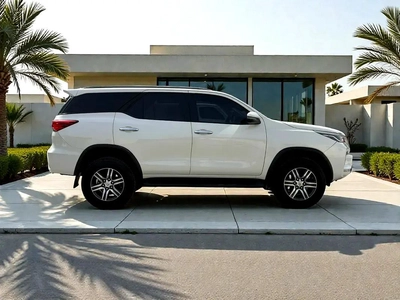 AED 1,380 P.M | 0% DOWN PAYMENT | TOYOTA FORTUNER EX-R | 2022-16
