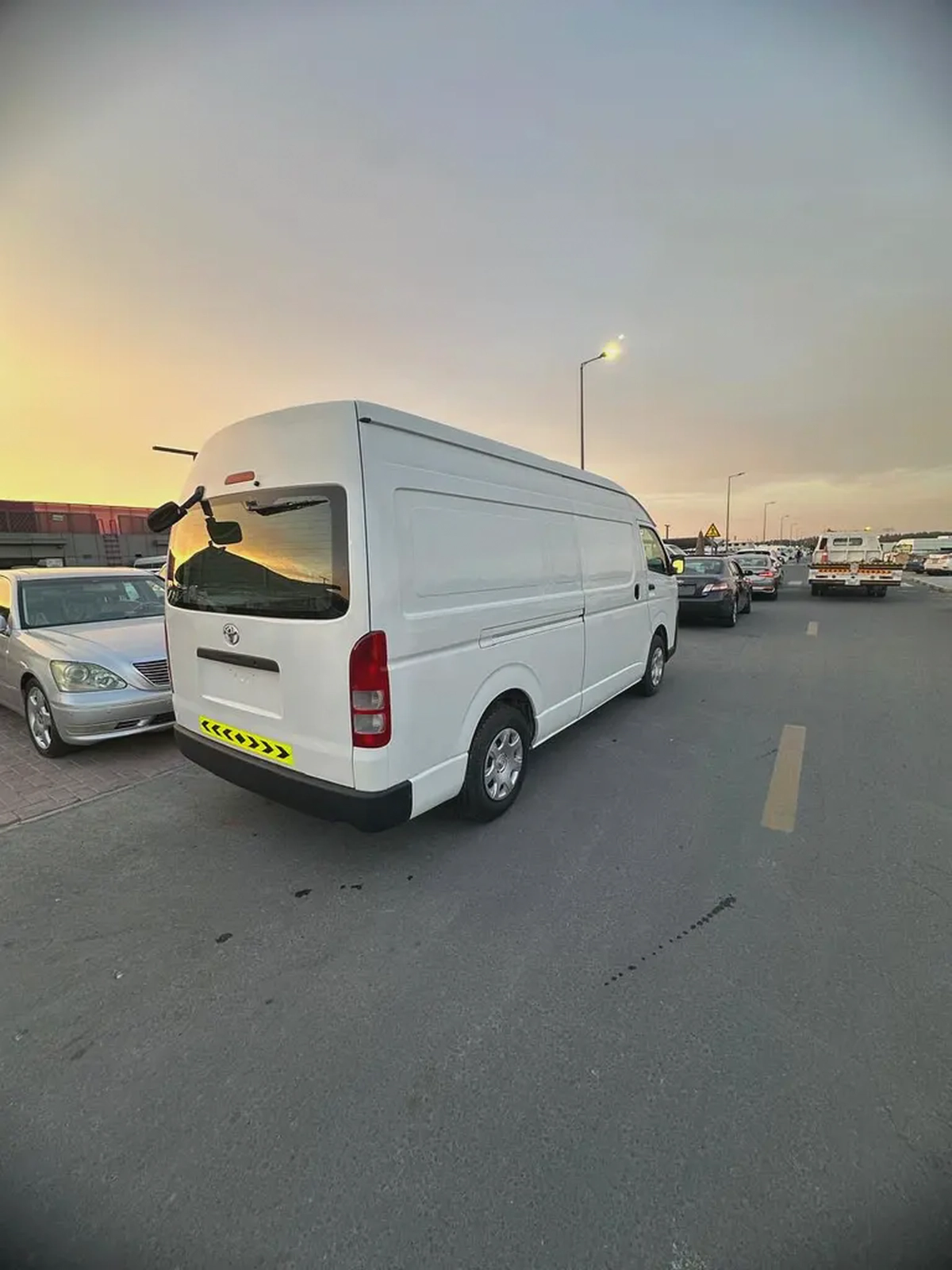 Toyota Hiace GL 2016 GCC Specs-5-5