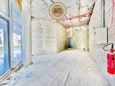 Hot Deal•Main Boulevard View Shop With Exit Door•2 Months Free•4 Cheques-2