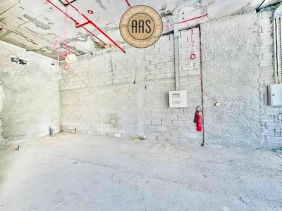 Hot Deal•Main Boulevard View Shop With Exit Door•2 Months Free•4 Cheques-3