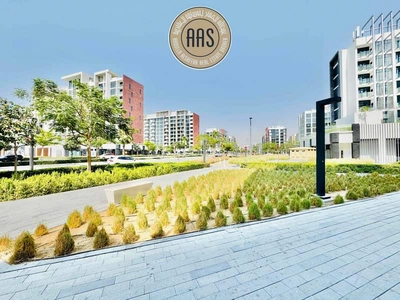 Hot Deal•Main Boulevard View Shop With Exit Door•2 Months Free•4 Cheques-7