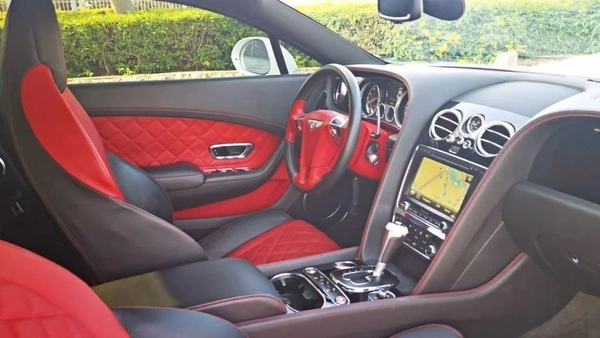 Bentley Continental GT 4.0L-8CYL-Continental GT,2dr Coupe Full Option Excellent Condition GCC Specs